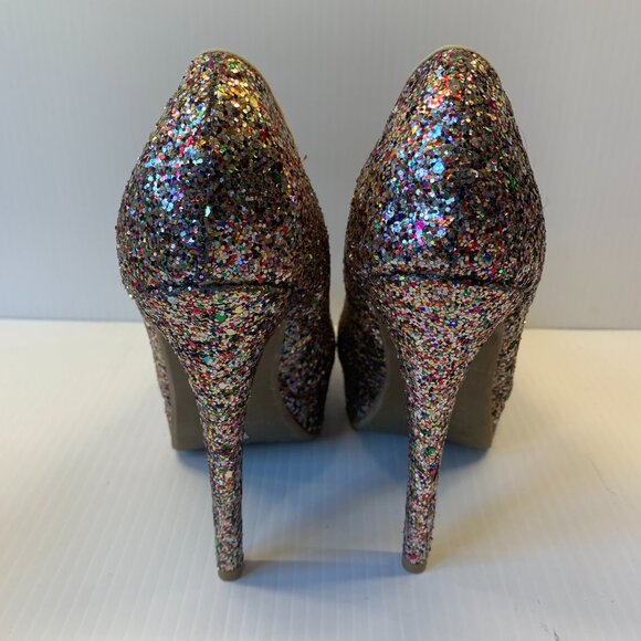 Size 6.5, shoes by Street Society - Picture 2 of 3